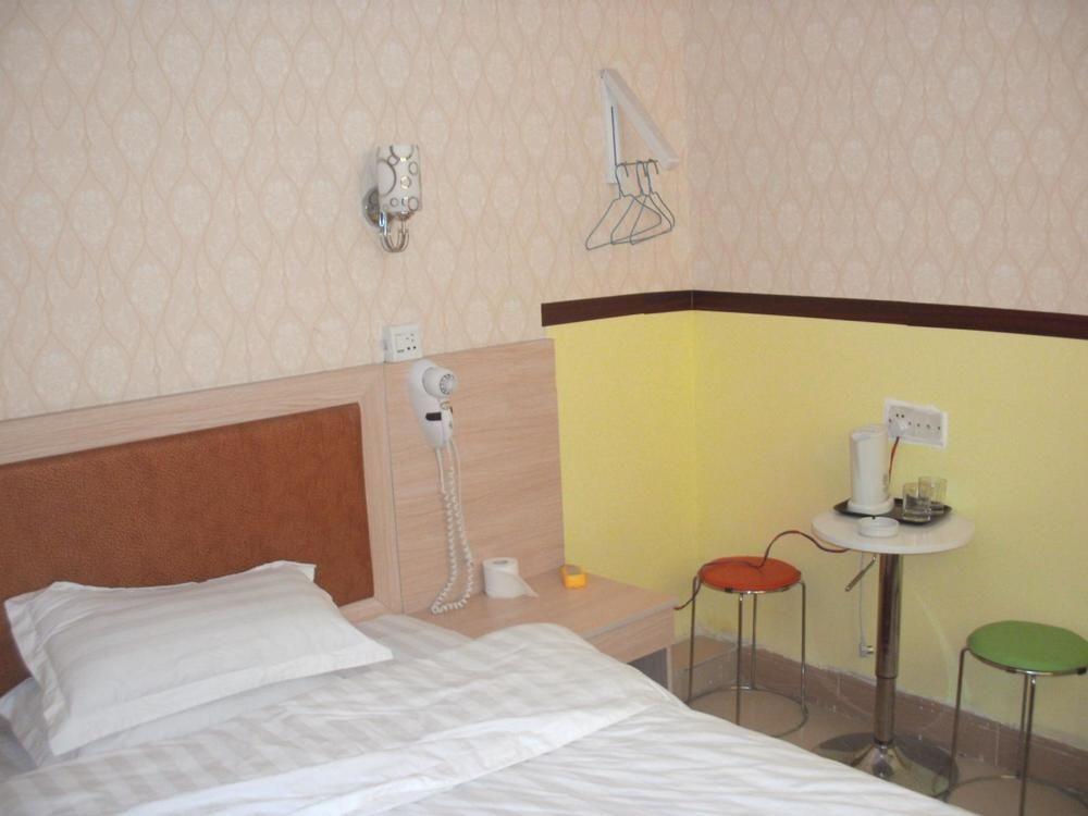 Guangzhou Jinwang Hotel 人和镇 外观 照片